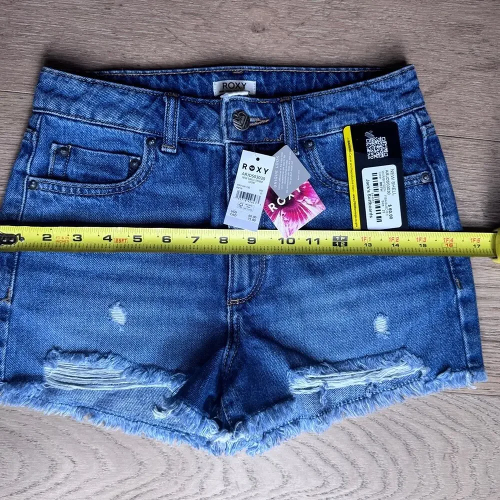 NWT Roxy high rise Blue wash distressed frayed cutoff Shorts size 25